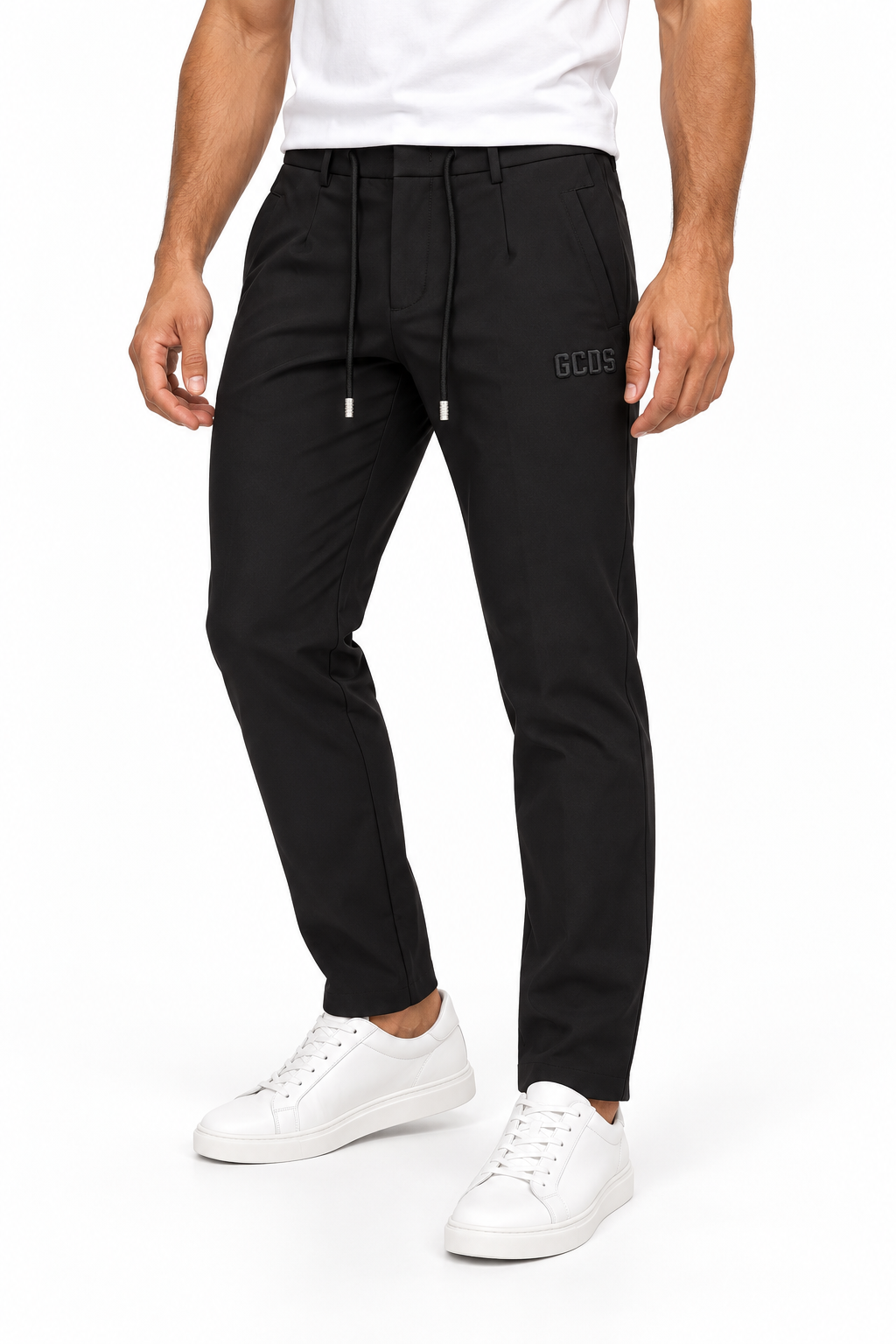 מכנסי GCDS שחורים בגזרה מחויטת