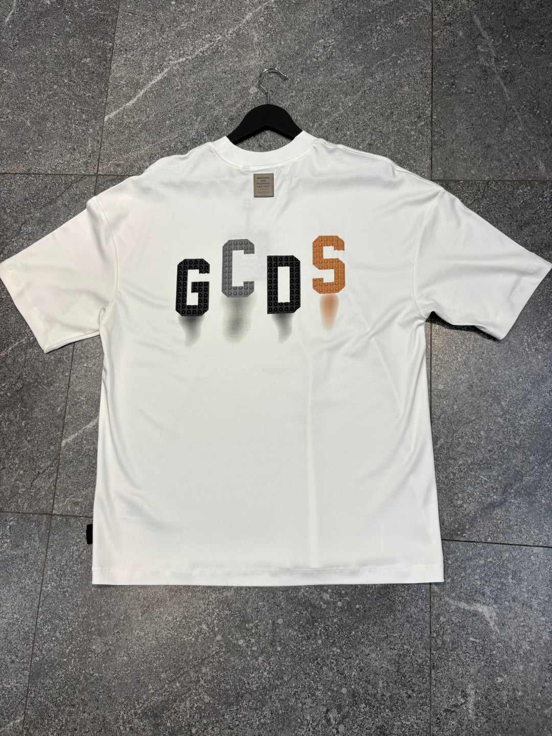 חולצת טי שירט GCDS לגו לוגו – לבן